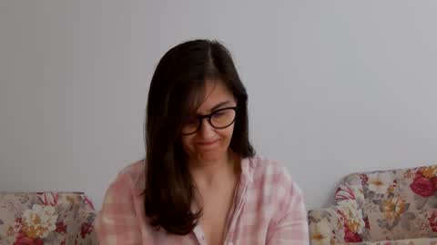 Snapshot of sophieerain chatting on October 17, 8:39 am Sophie Rain online show from October 17, 8:39 am