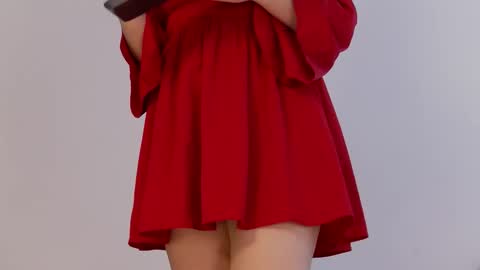 Snapshot of sophieerain chatting on September 28, 12:10 pm Sophie Rain online show from September 28, 12:10 pm