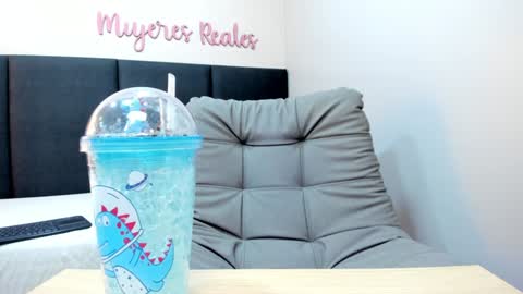 Snapshot of sophieharris__ chatting on January 13, 8:04 pm sophieharris__ online show from January 13, 8:04 pm