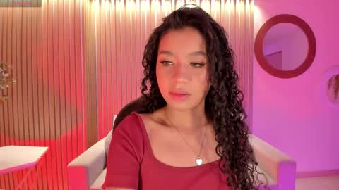 Snapshot of sophiehouston_ chatting on September 20, 2:21 am Sophie Houston online show from September 20, 2:21 am
