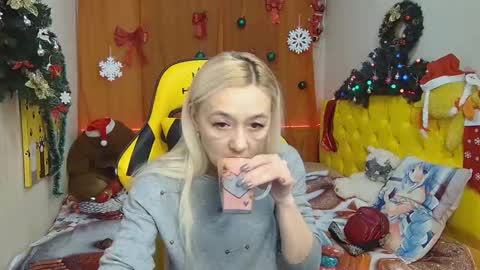 Snapshot of sophiekittyy chatting on January 23, 7:22 am sophiekittyy online show from January 23, 7:22 am