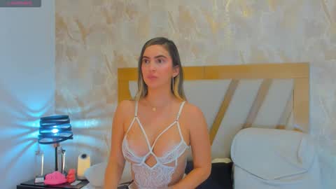 Sophie online show from January 19, 1:51 pm