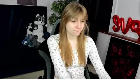 Camilla online show from September 8, 5:12 pm