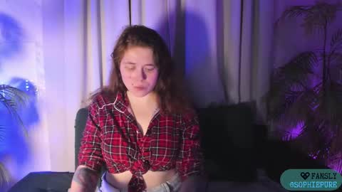 Sophie online show from November 4, 1:38 pm