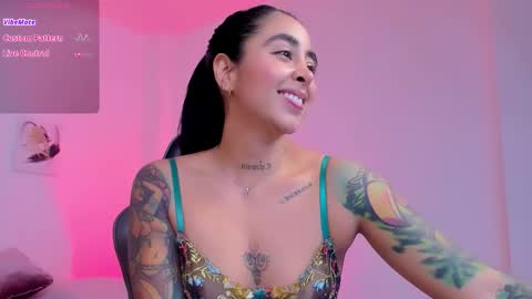 Snapshot of sophierooy chatting on September 27, 3:30 pm sophierooy online show from September 27, 3:30 pm