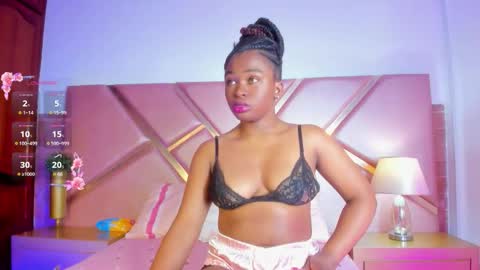 Snapshot of sophiesinclair chatting on September 26, 12:47 pm Sophie online show from September 26, 12:47 pm