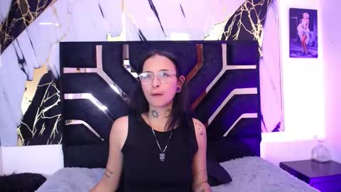 sophieesmithcs online show from April 23, 3:14 am