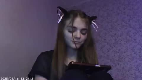 Snapshot of sophiesuvi chatting on January 15, 3:07 pm Sophie and my bestie Mandy online show from January 15, 3:07 pm