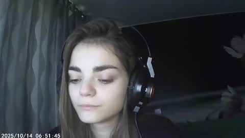 Snapshot of sophiesuvi chatting on October 13, 8:39 am Sophie and my bestie Mandy online show from October 13, 8:39 am