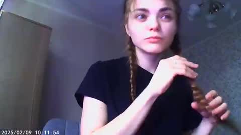 Snapshot of sophiesuvi chatting on February 8, 11:55 am Sophie and my bestie Mandy online show from February 8, 11:55 am