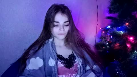 Snapshot of sophiesuvi chatting on January 4, 5:47 pm Sophie and my bestie Mandy online show from January 4, 5:47 pm
