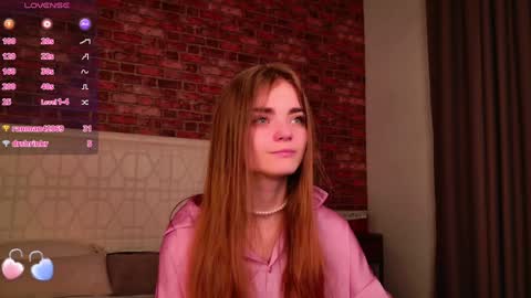 Snapshot of sophiesuvi chatting on December 28, 1:49 pm Sophie and my bestie Mandy online show from December 28, 1:49 pm