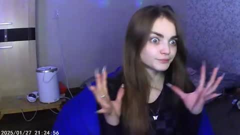 Snapshot of sophiesuvi chatting on January 26, 11:08 pm Sophie and my bestie Mandy online show from January 26, 11:08 pm