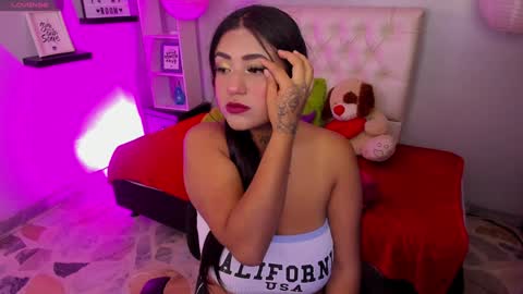 Snapshot of sophiia_13 chatting on December 30, 8:15 pm Sofi online show from December 30, 8:15 pm