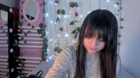 SOPHY ROGERS online show from February 7, 11:45 am