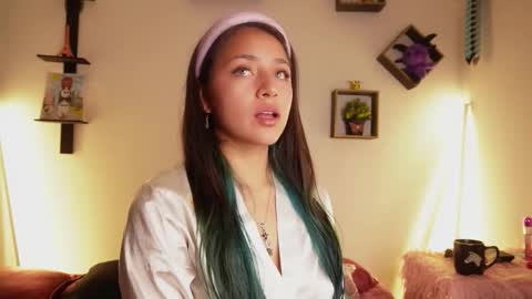 Snapshot of sophy_smilesweet chatting on October 29, 11:58 am SOPHY ROGERS online show from October 29, 11:58 am