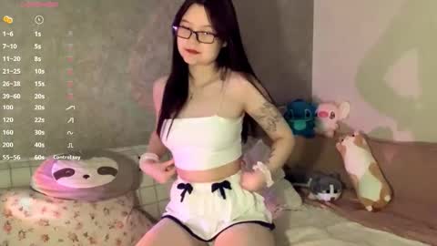 lily online show from November 26, 7:37 pm