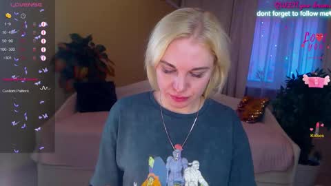 Lisa online show from March 25, 7:11 am