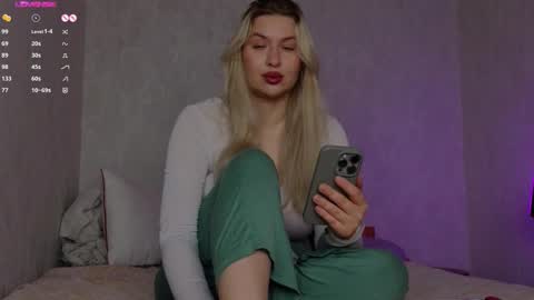 Snapshot of soulmeinme chatting on October 1, 7:30 pm soulmeinme online show from October 1, 7:30 pm