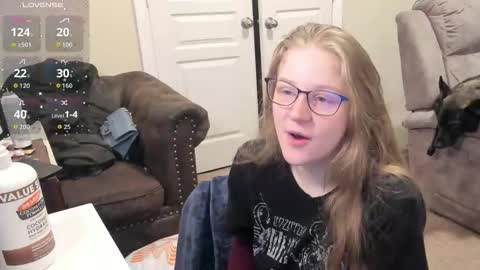 Bunnydathug online show from December 15, 8:52 am