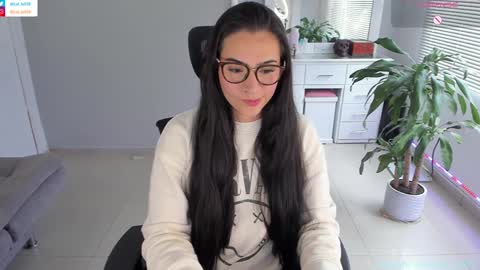 Luisa    online show from December 17, 8:54 pm