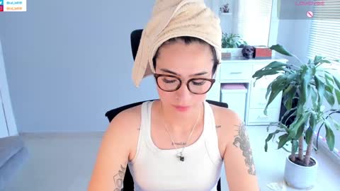 Luisa    online show from January 20, 7:25 pm