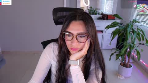 Luisa    online show from January 25, 10:39 pm