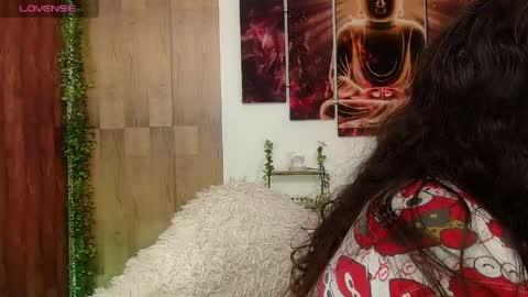 greeicy online show from April 16, 5:08 am