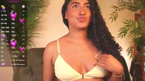 Juliana online show from March 15, 4:14 am