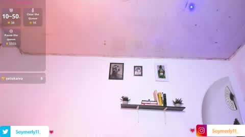 Independent Model Merly online show from February 22, 9:48 pm