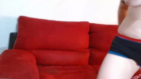 Rouxy online show from December 17, 4:32 pm