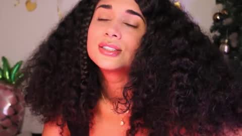 You want to talk to me more personal follow me in My Channel VIP  50 the discount       online show from December 12, 7:41 am
