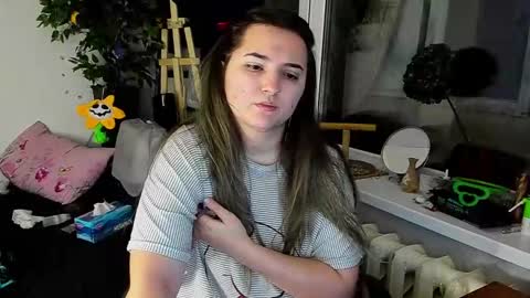 Snapshot of spanking_girls chatting on December 25, 11:42 pm Evgenia online show from December 25, 11:42 pm