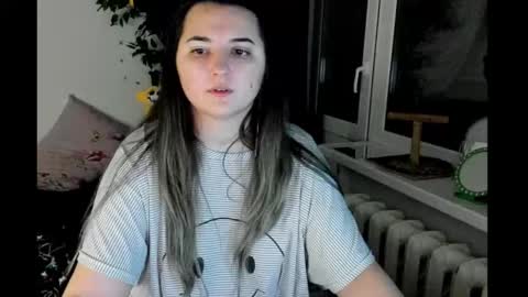 Snapshot of spanking_girls chatting on December 24, 12:22 am Evgenia online show from December 24, 12:22 am