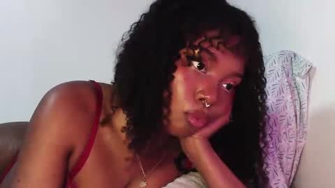 Soleil online show from November 13, 7:02 pm