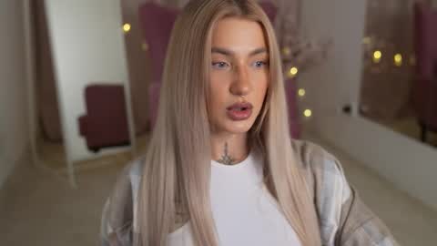 Snapshot of sparks__daisy chatting on March 11, 4:40 pm DAISY online show from March 11, 4:40 pm