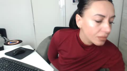 Carla online show from January 4, 6:30 pm