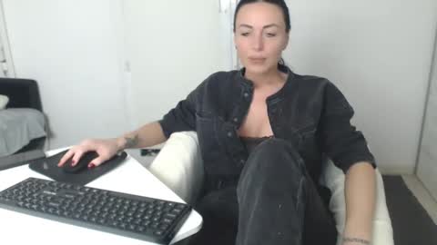 Carla online show from January 25, 4:42 pm