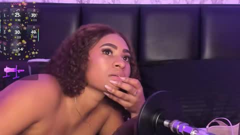 Snapshot of spicyamelia chatting on September 20, 4:49 pm Amelia GTM-5 817 IG Spicychoco am online show from September 20, 4:49 pm