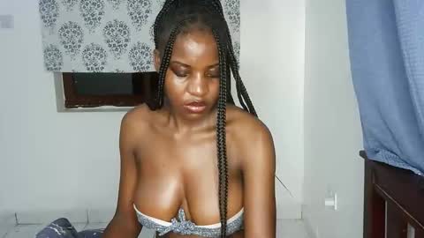 spicysashaa online show from September 11, 1:06 am