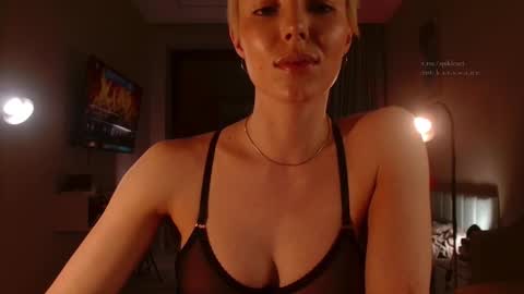 Elizabeth online show from February 13, 5:14 pm