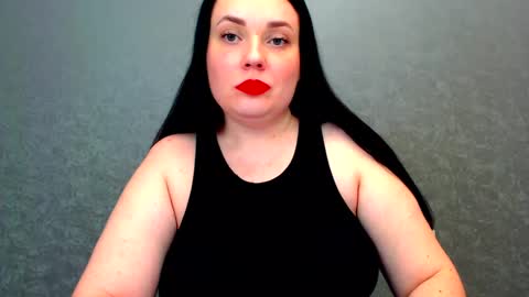 Snapshot of spoiled_lilit chatting on December 31, 6:35 pm Lilith online show from December 31, 6:35 pm