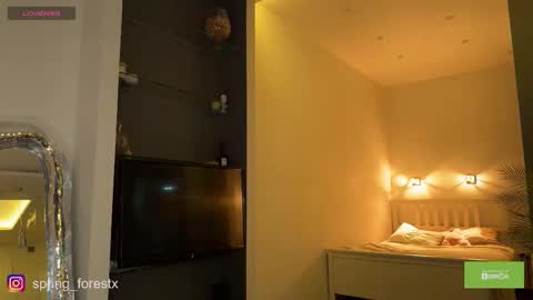 Lilly  online Monday - Friday ask time in pm online show from February 27, 4:18 pm