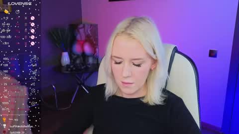 Snapshot of springajara chatting on October 1, 8:30 am Vetta online show from October 1, 8:30 am