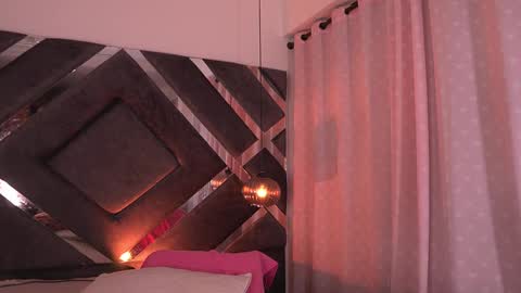 Snapshot of ss_samantha chatting on October 6, 7:18 pm samantha online show from October 6, 7:18 pm