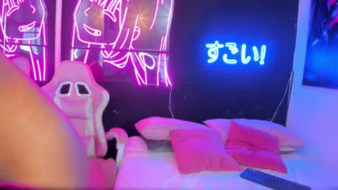 staarlightt online show from January 12, 9:20 pm