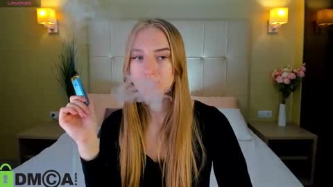 Snapshot of stacy_riiver chatting on September 17, 7:17 am Stacy Mon Tue Wed Thu Fri Sun GMT GMT 3 1000am - 0400pm online show from September 17, 7:17 am