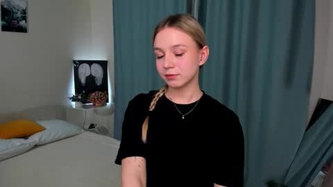 Stacy online show from March 5, 7:42 pm