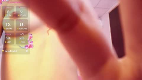 estecy online show from October 21, 3:05 pm