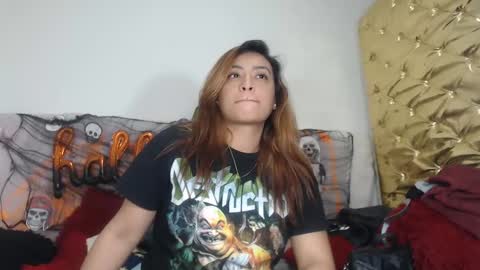 Snapshot of stacy_waine chatting on October 19, 3:41 am shanell online show from October 19, 3:41 am